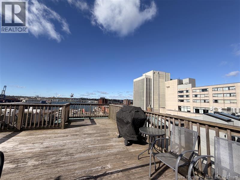 28 King Street Property Photo 8