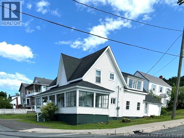 442 Adelaide Street Property Photo 1