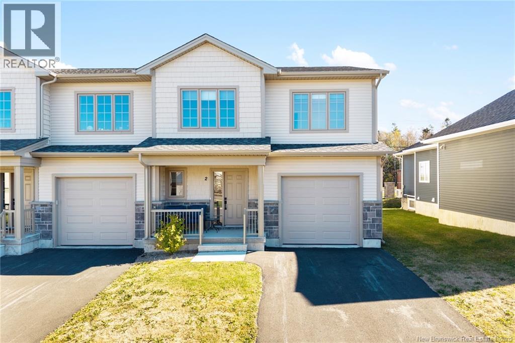 2 Huntingdon Circle Property Photo 1