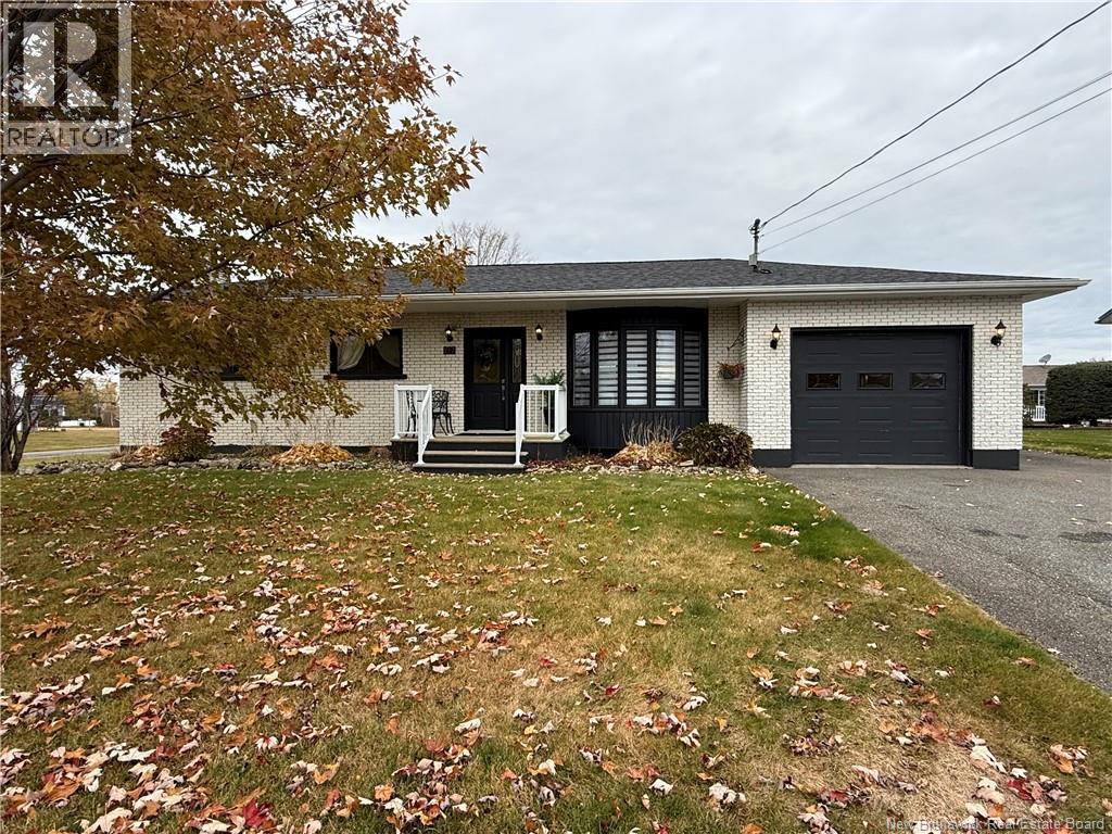 698 4th Avenue Property Photo 1