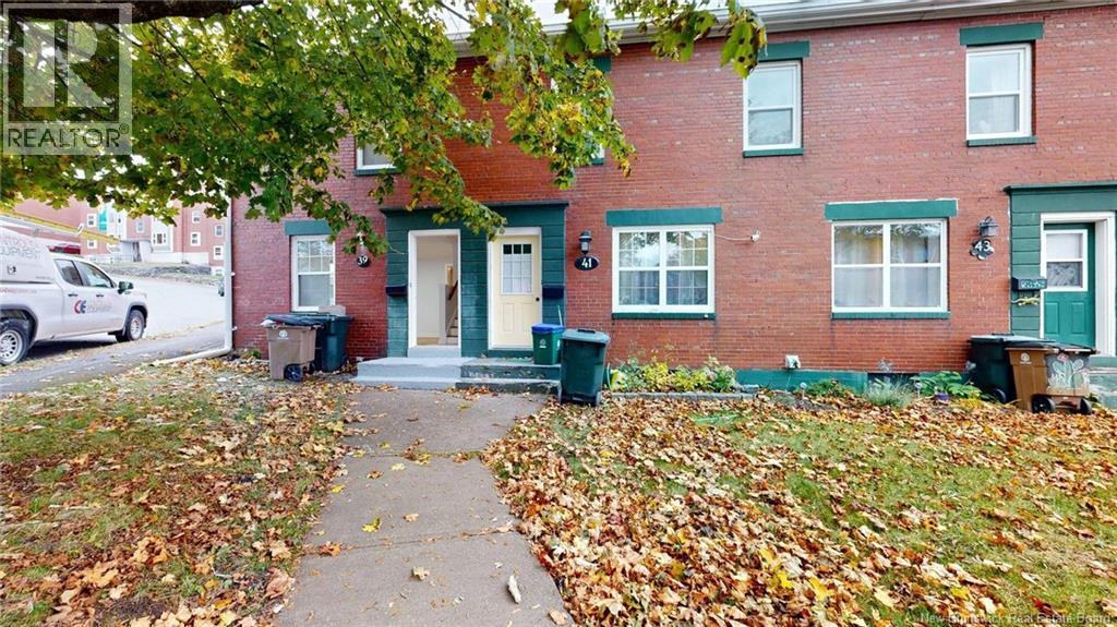 39 Mckenna Crescent Property Photo 1