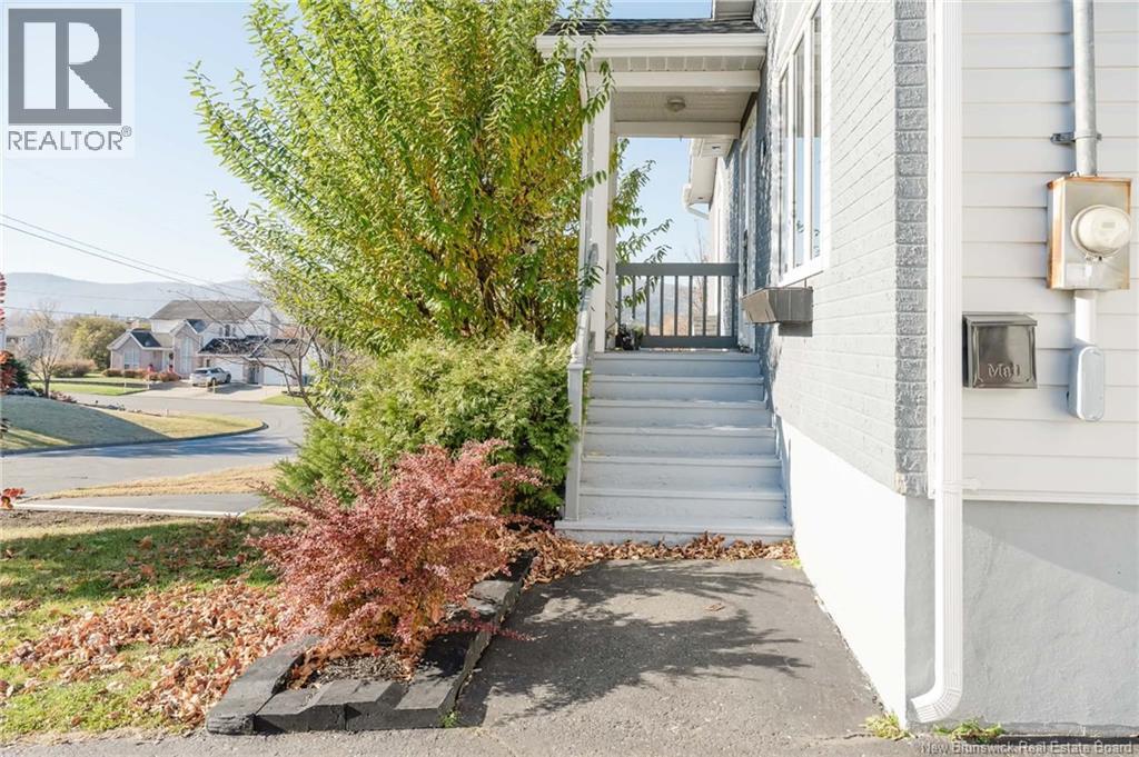 4 Mgr Roy Ave Property Photo 3