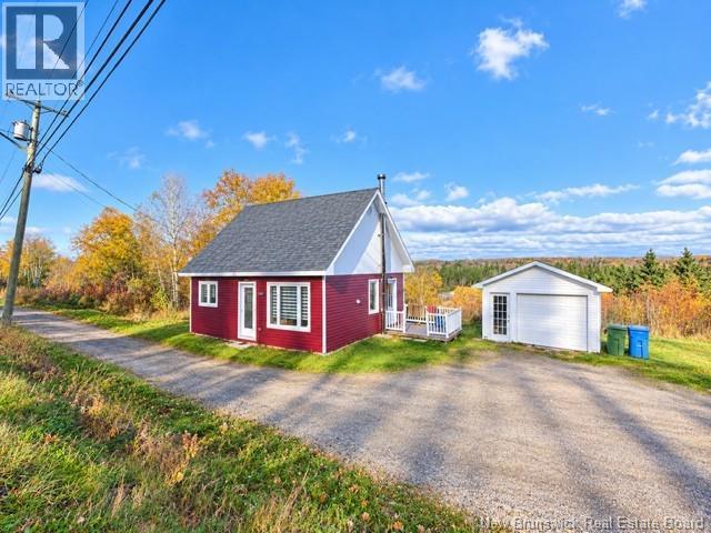 2353 Des Pionniers Avenue Property Photo 1