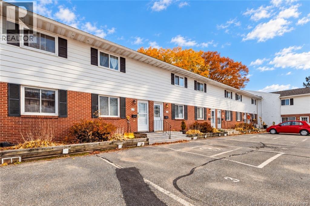60 Colwell Drive Unit# 3 Property Photo 1