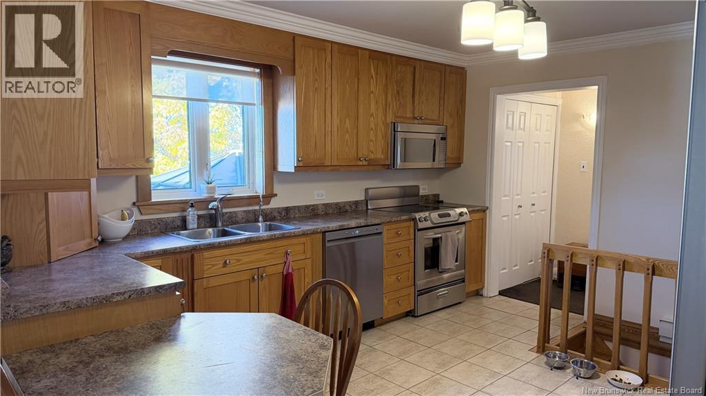 556 First Ave Property Photo 20