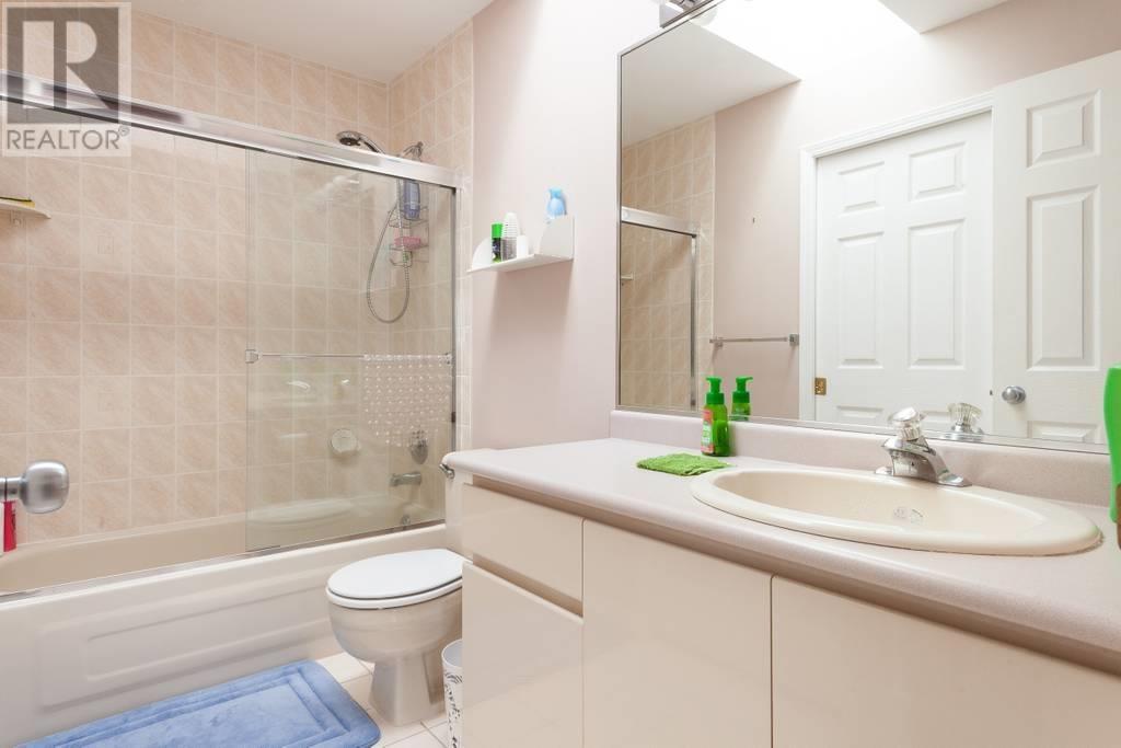 8640 No 2 Road Property Photo 9