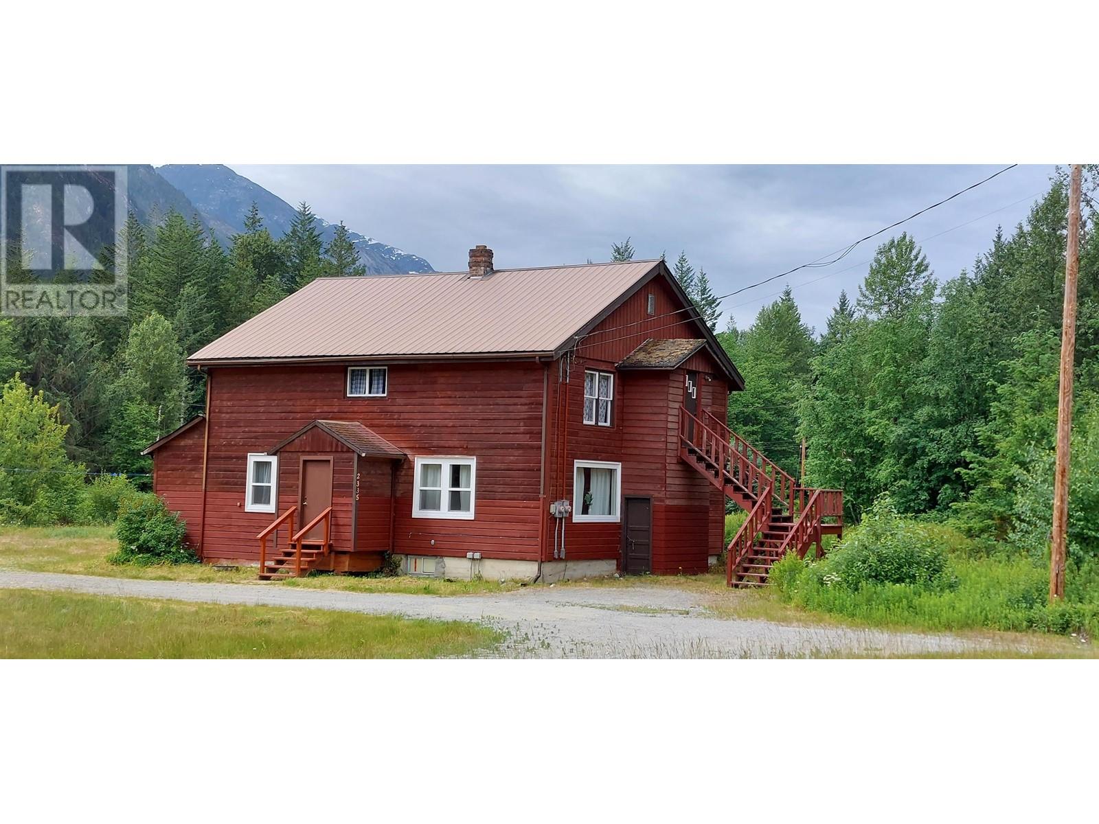 2335 Mackenzie 20 Highway Property Photo 3