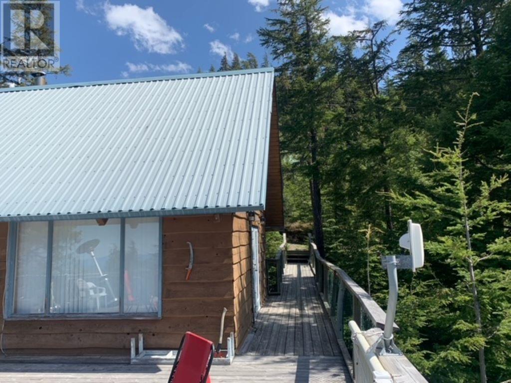 3085 Purden Ski Hill Road Property Photo 2