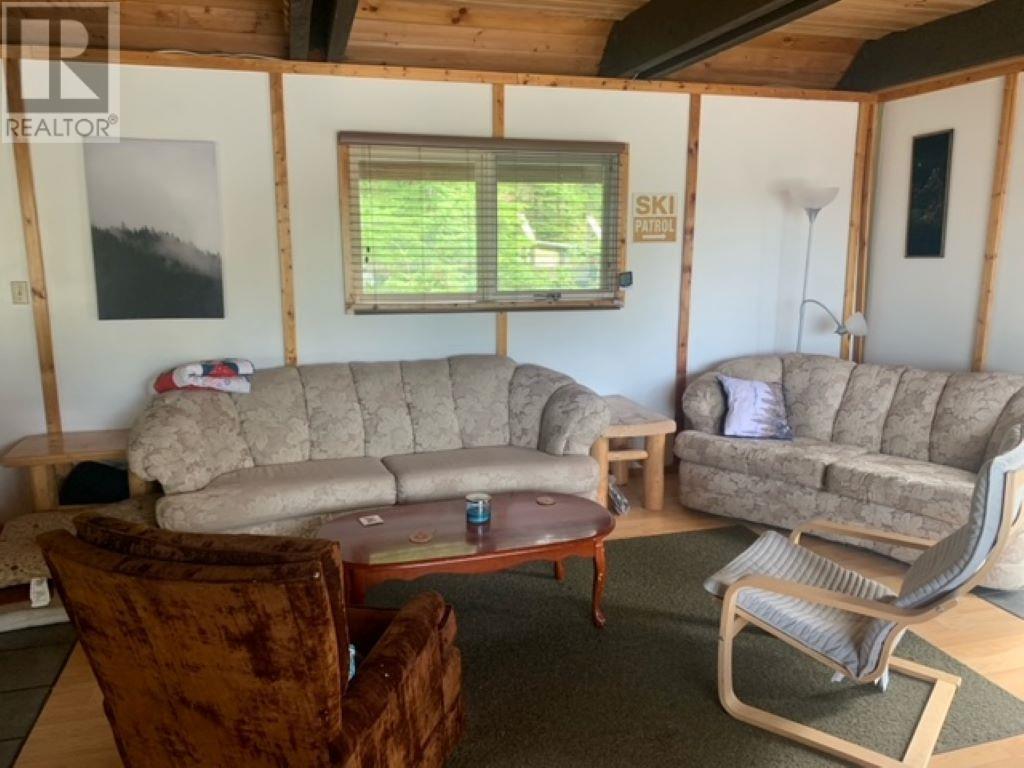 3085 Purden Ski Hill Road Property Photo 8