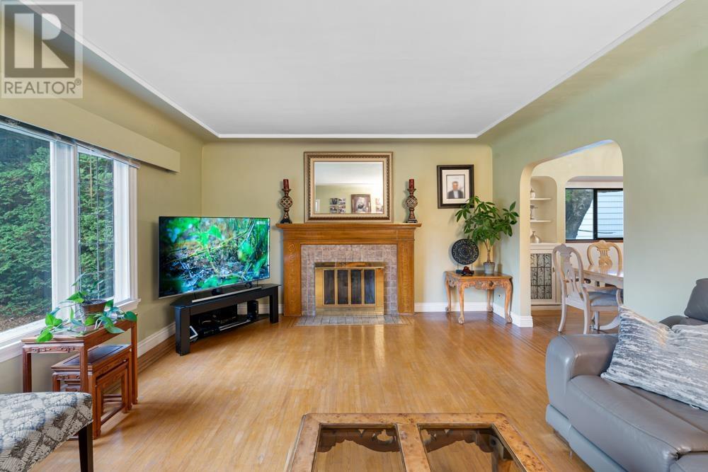 6909 Granville Street Property Photo 3