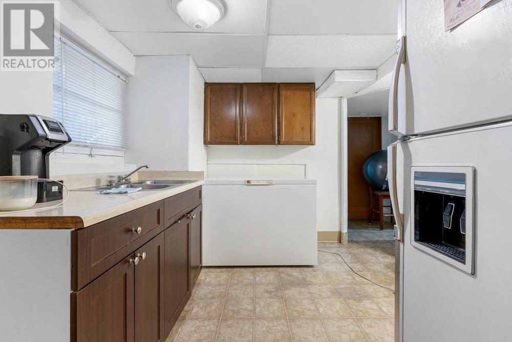 6909 Granville Street Property Photo 23