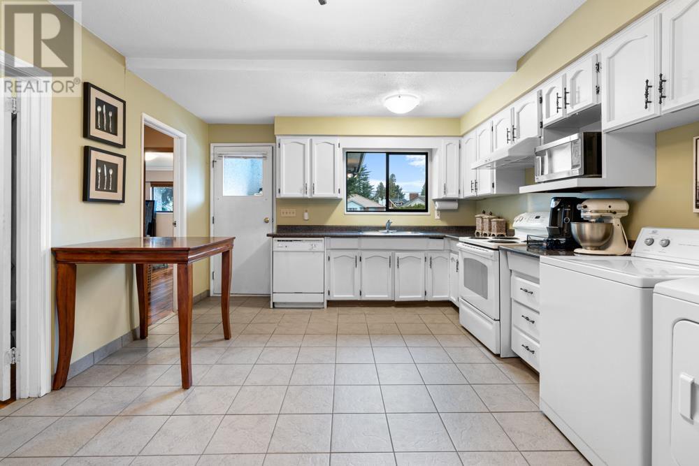 6909 Granville Street Property Photo 29