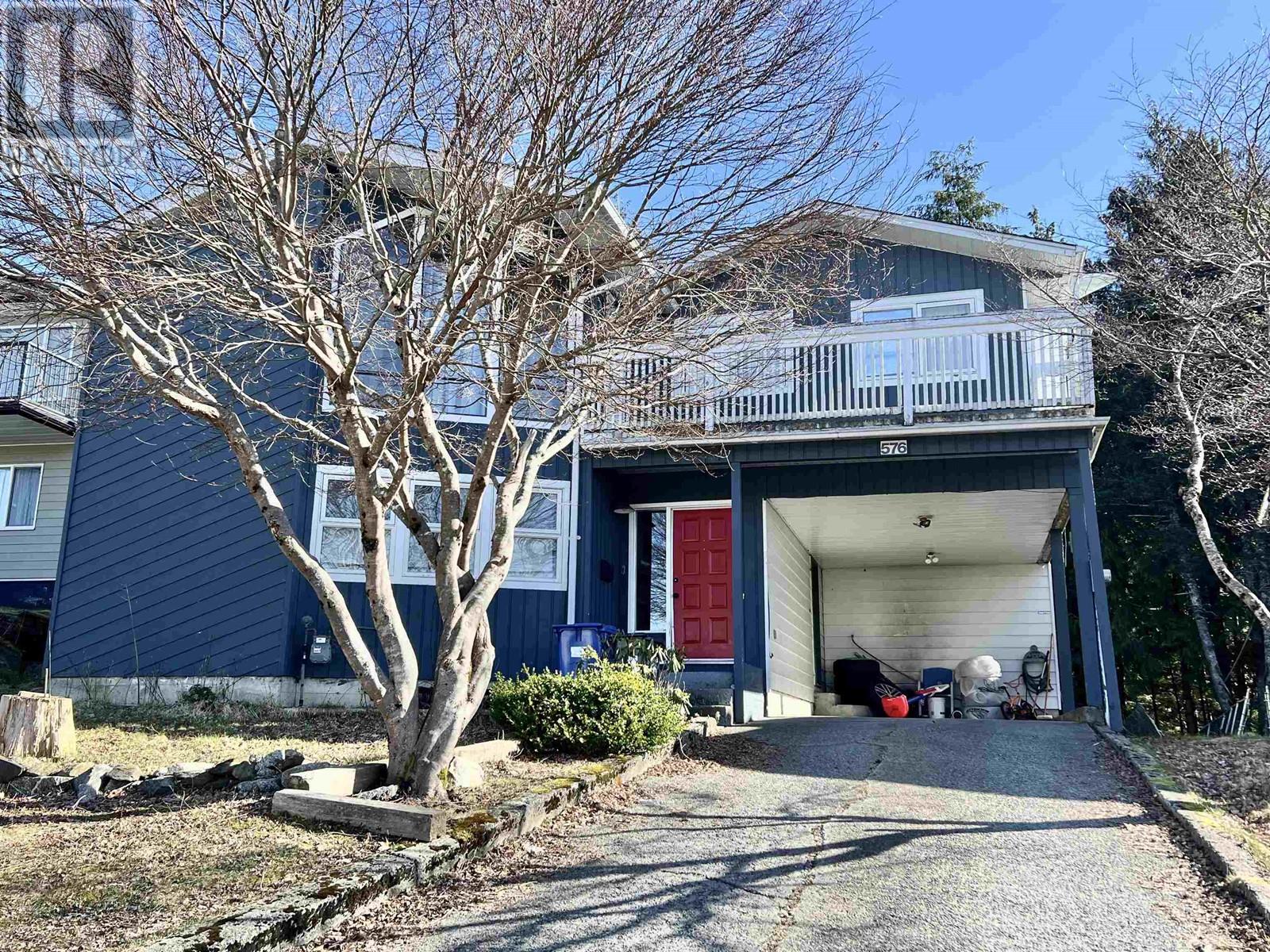 576 Pillsbury Avenue Property Photo 1