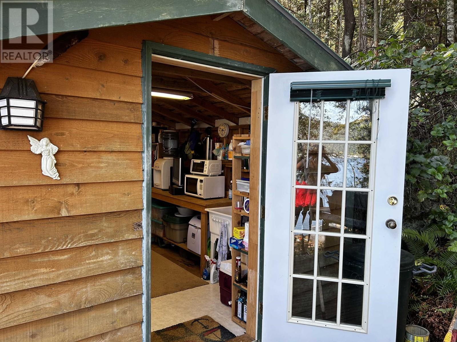 762 Ridge Road Property Photo 12