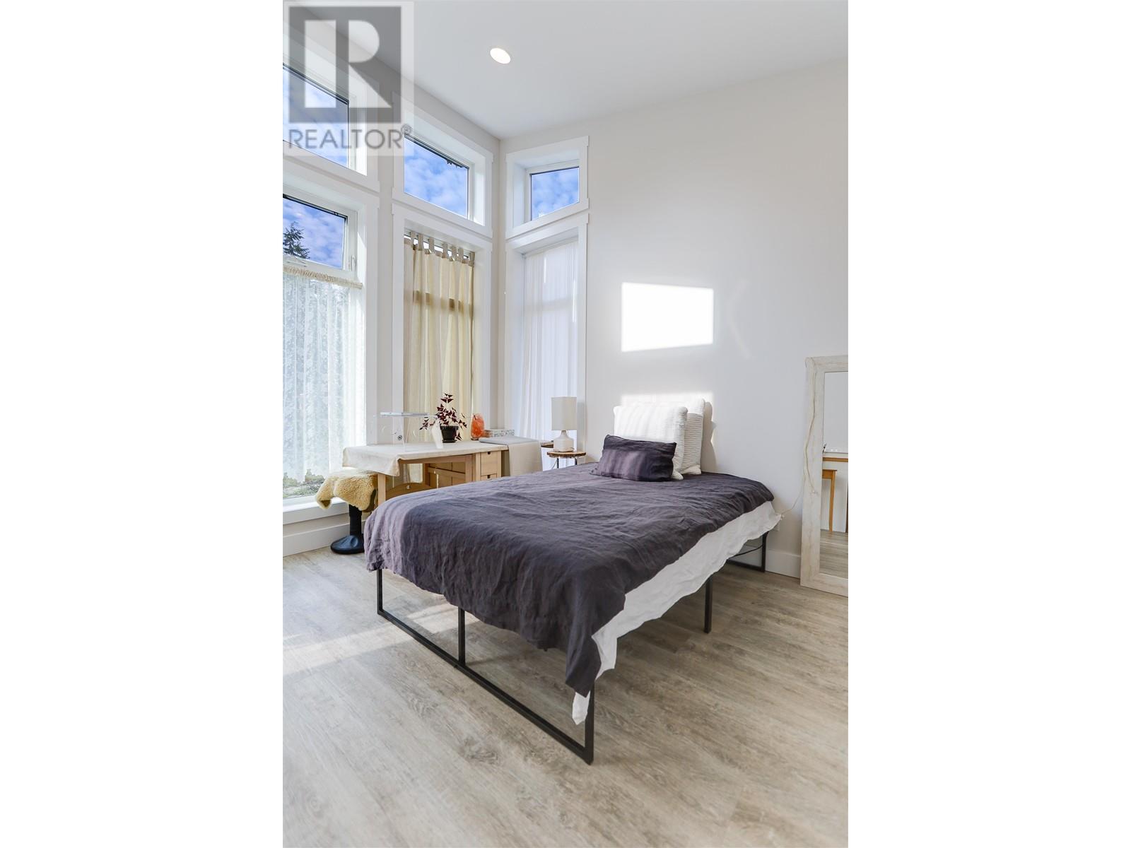 69 Elderberry Street Property Photo 16