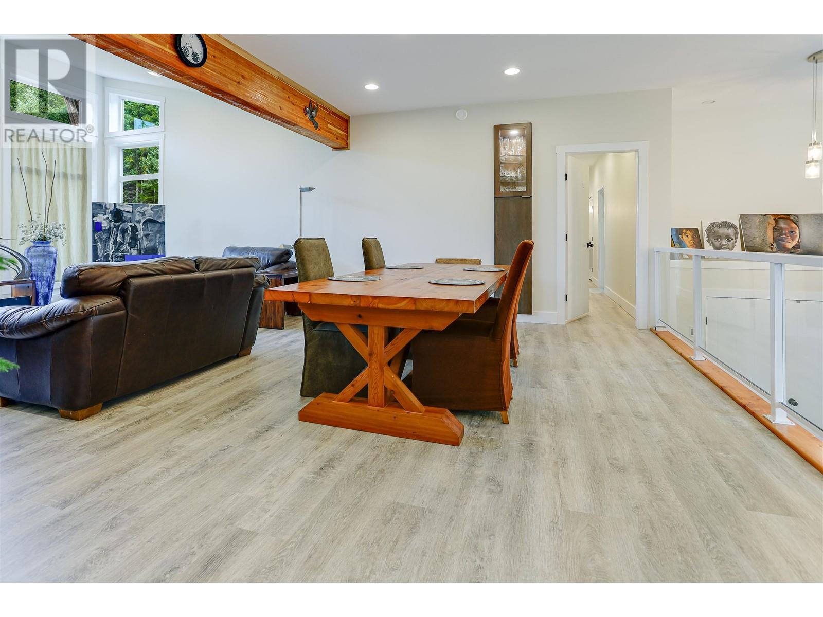 69 Elderberry Street Property Photo 18