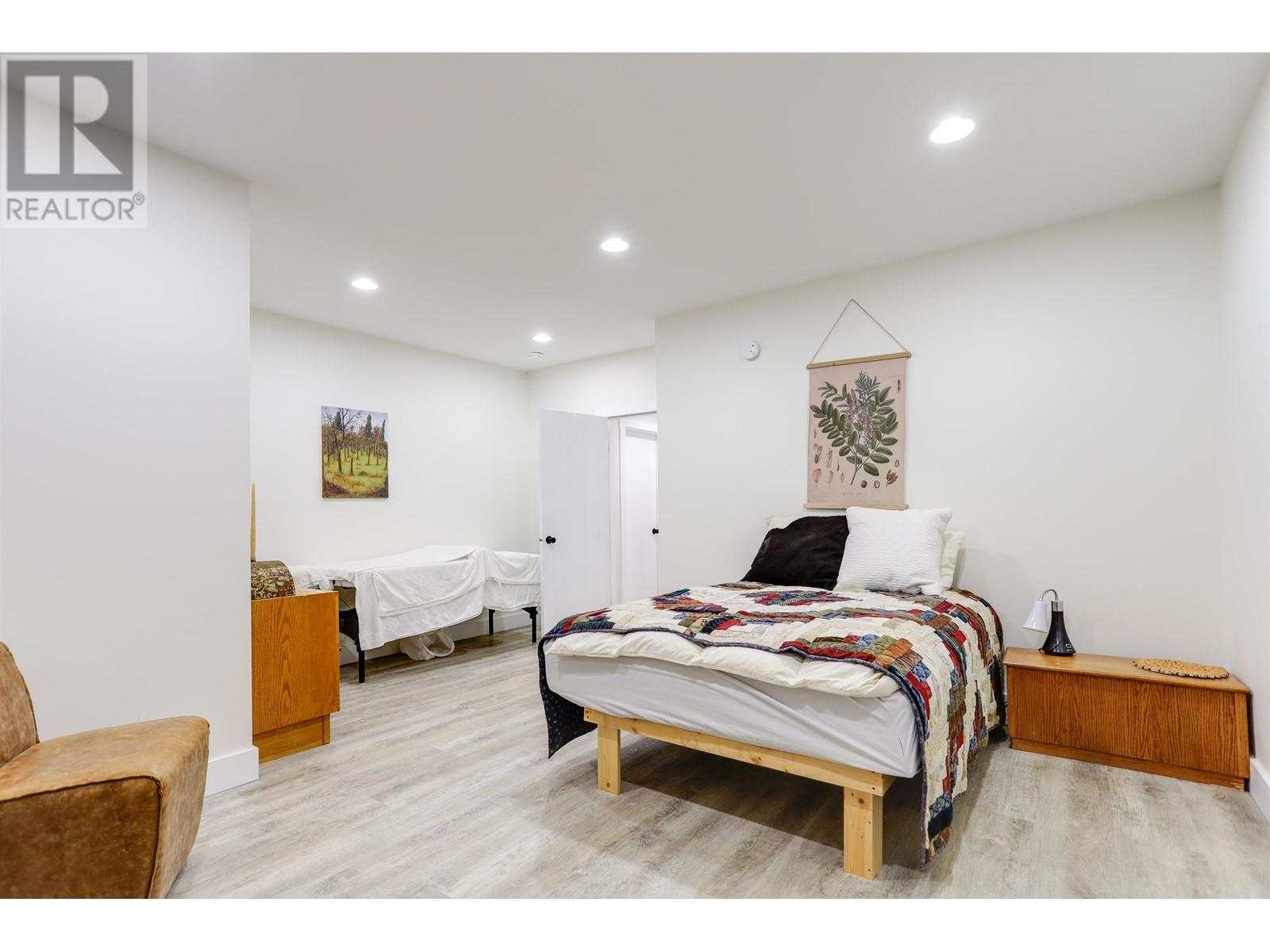 69 Elderberry Street Property Photo 34