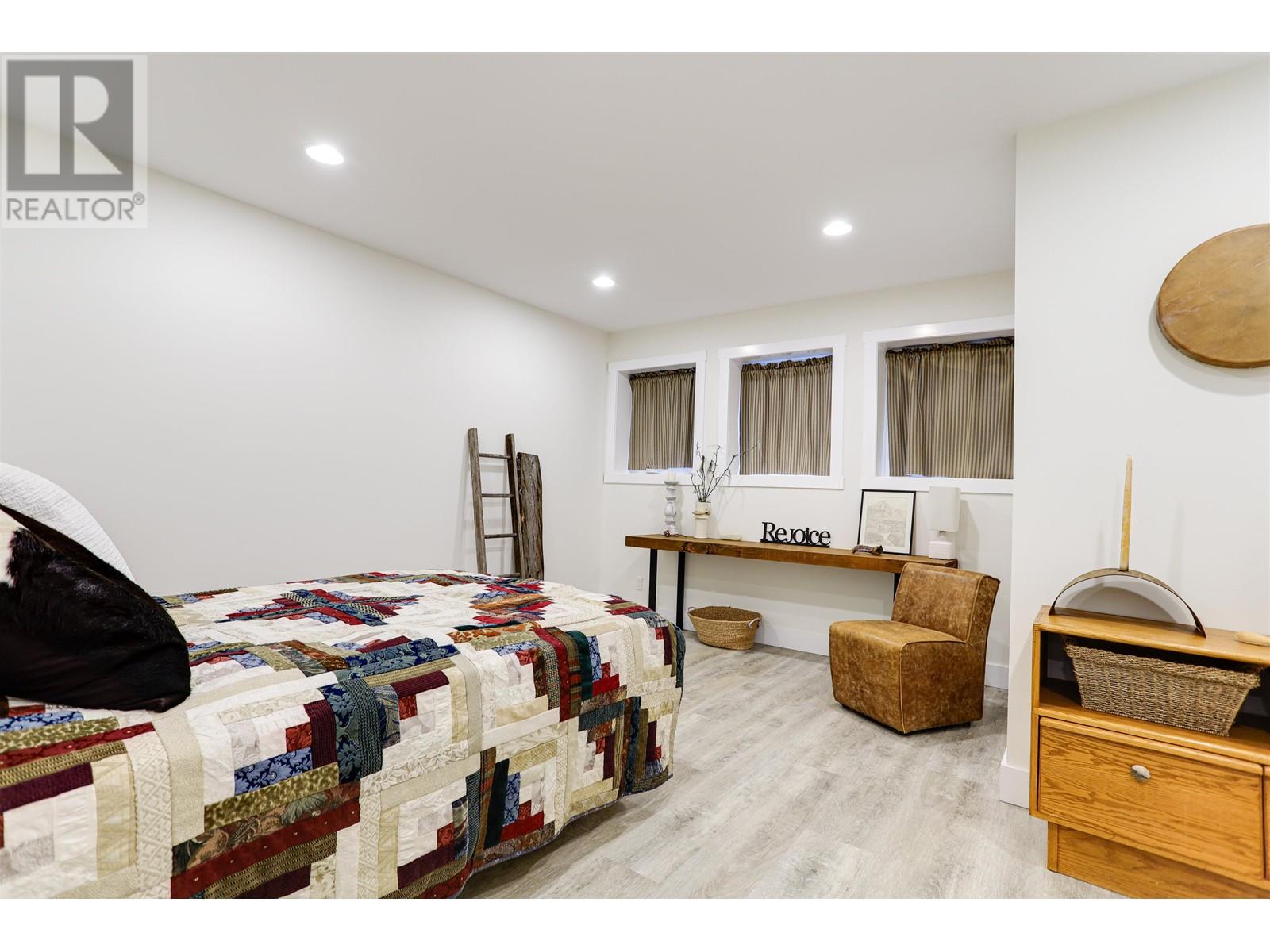 69 Elderberry Street Property Photo 35