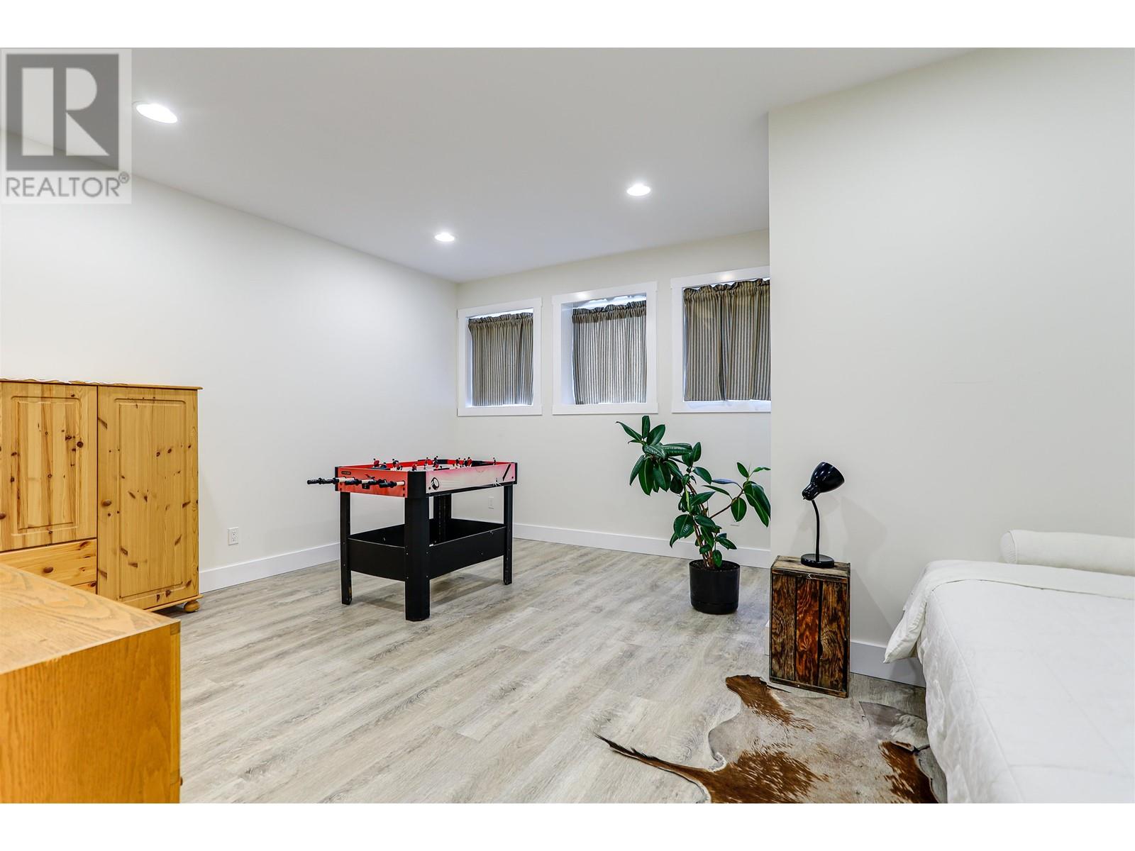 69 Elderberry Street Property Photo 36