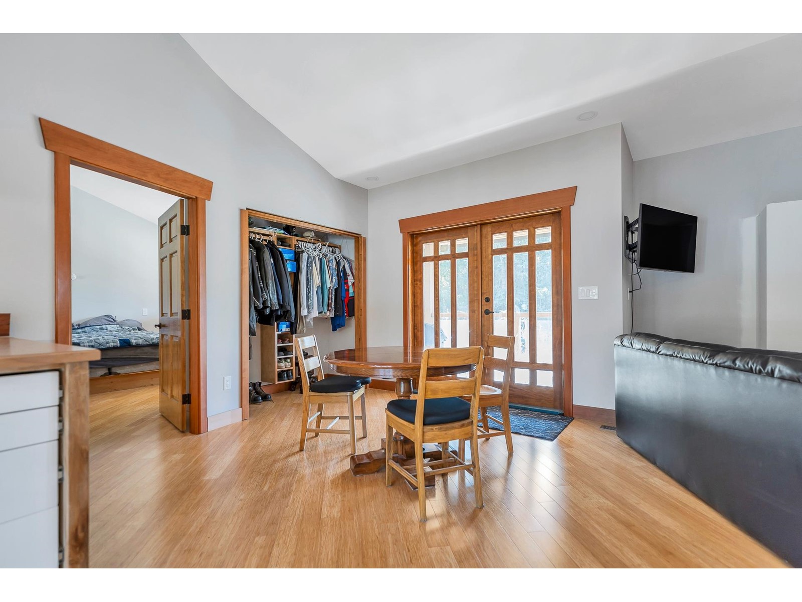 857 Bradner Road Property Photo 15