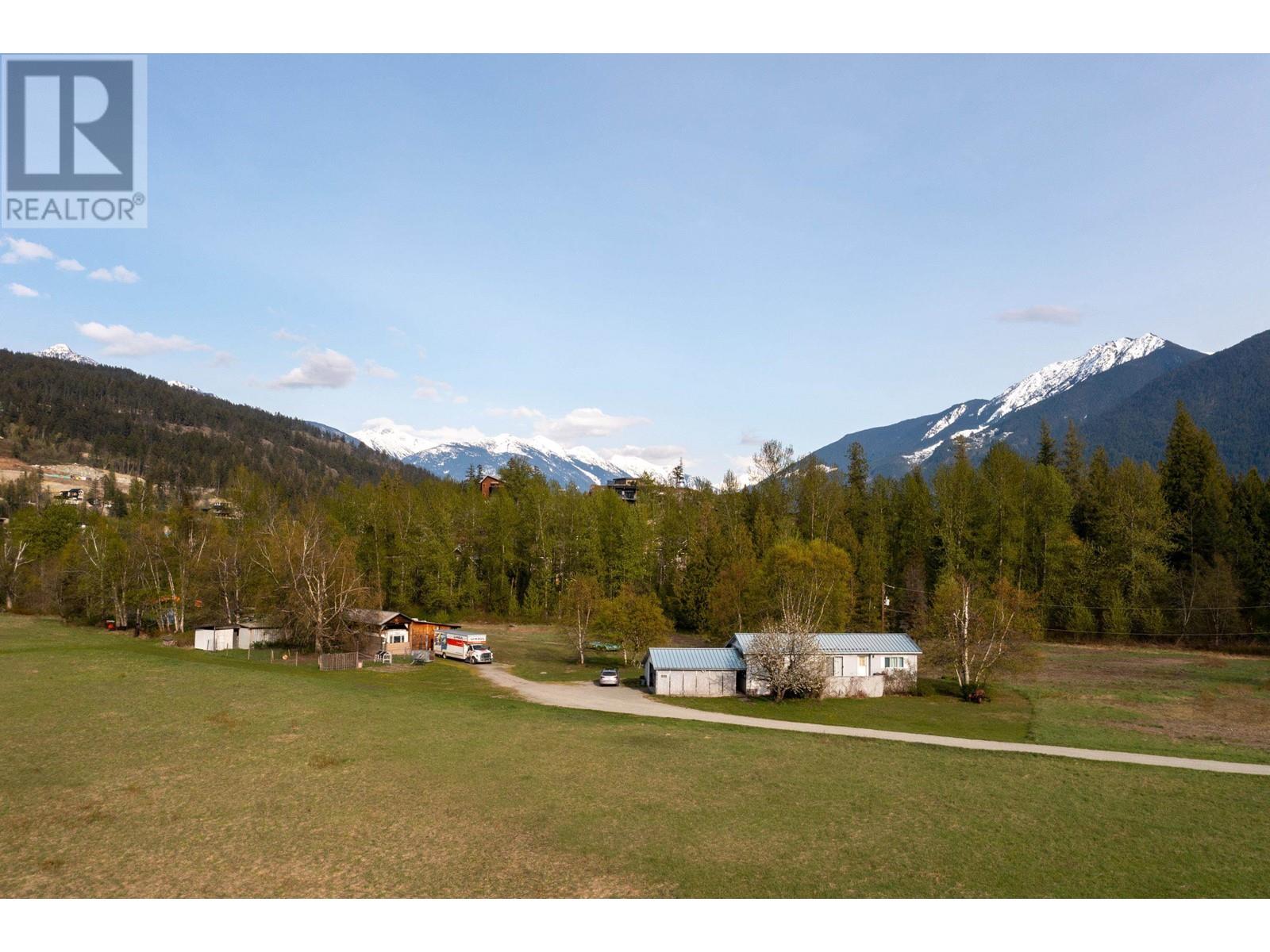 1691 Highway 99 Property Photo 4