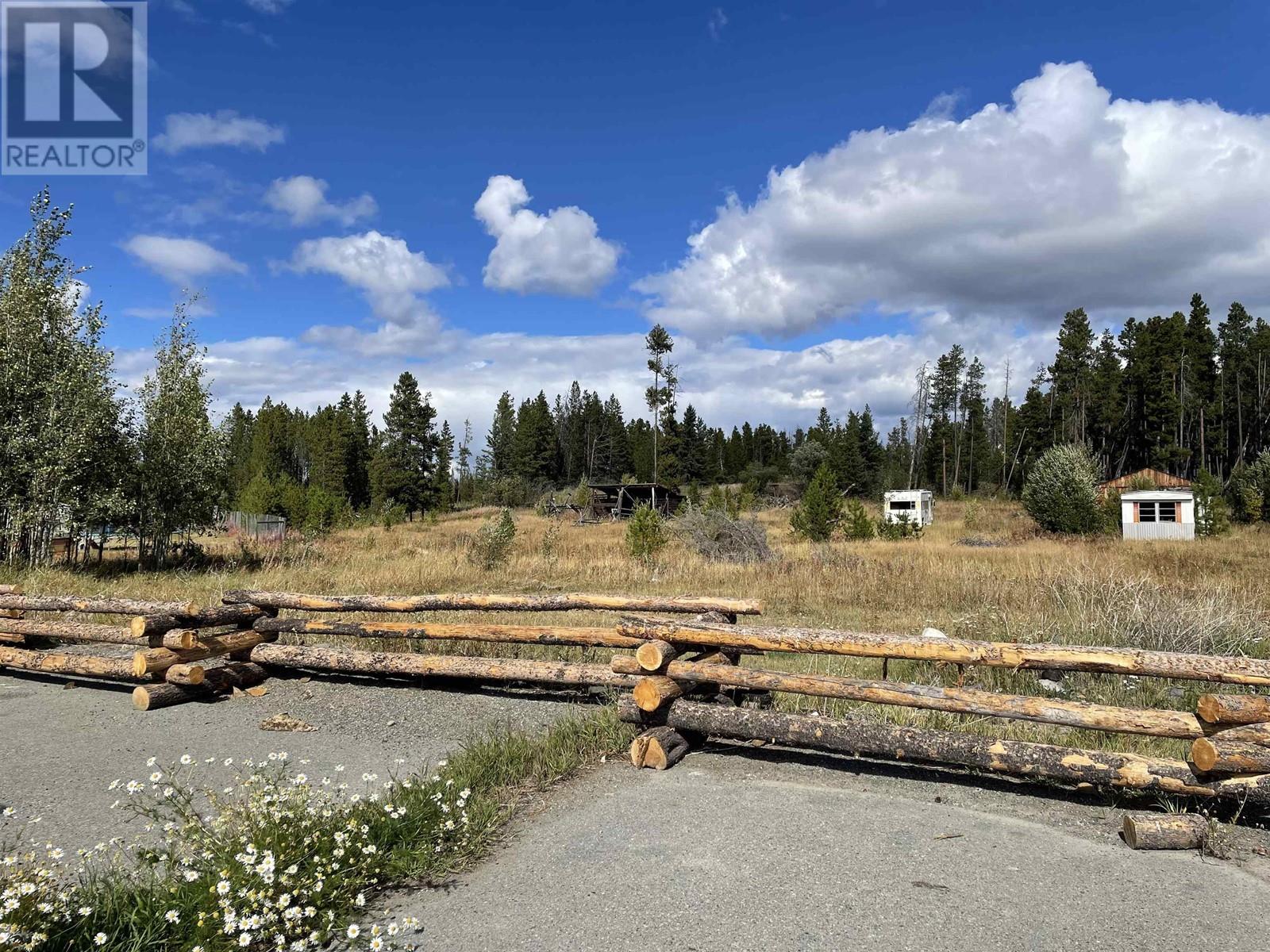 21136 Chilcotin 20 Highway Property Photo 2