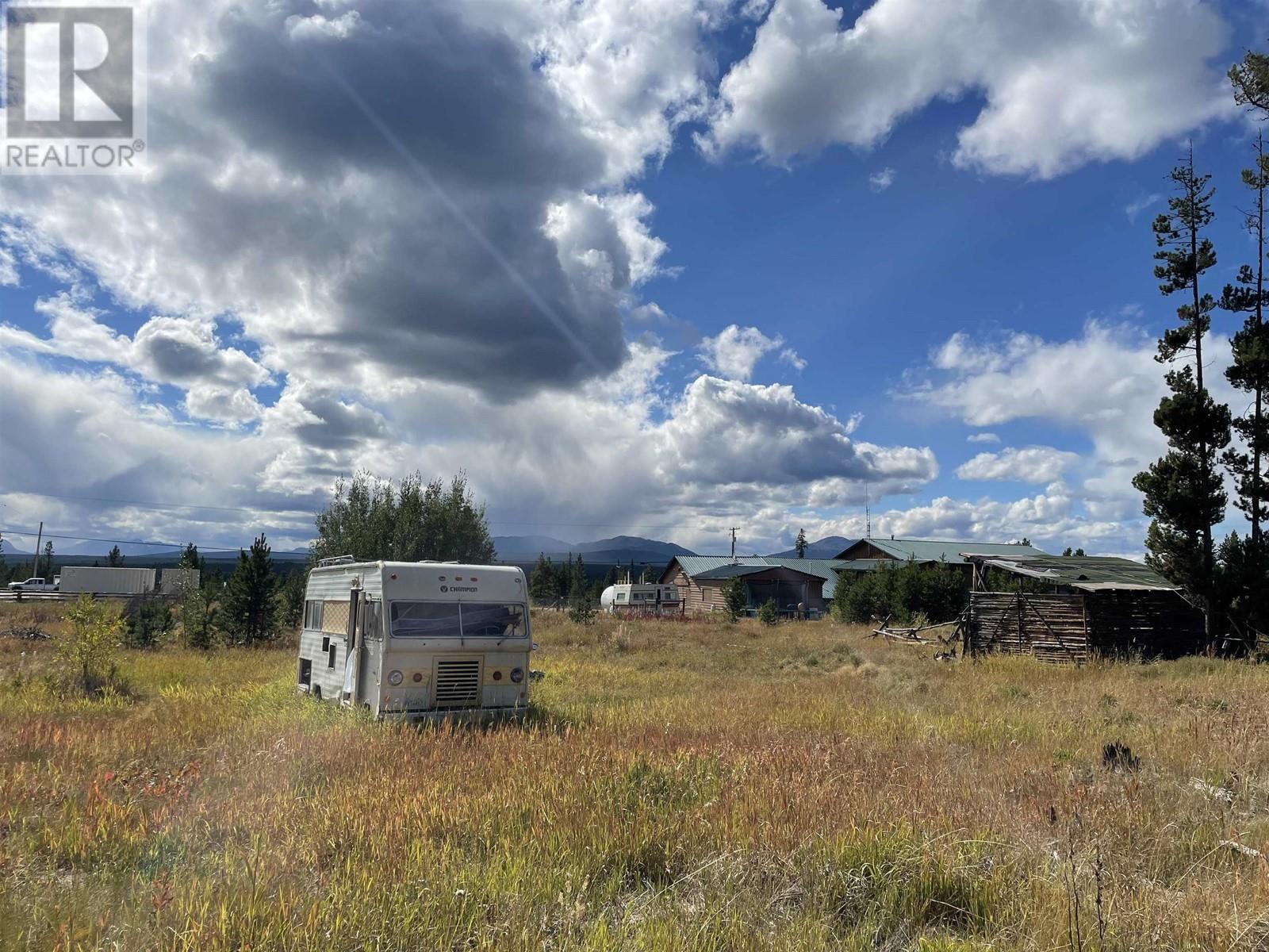 21136 Chilcotin 20 Highway Property Photo 10