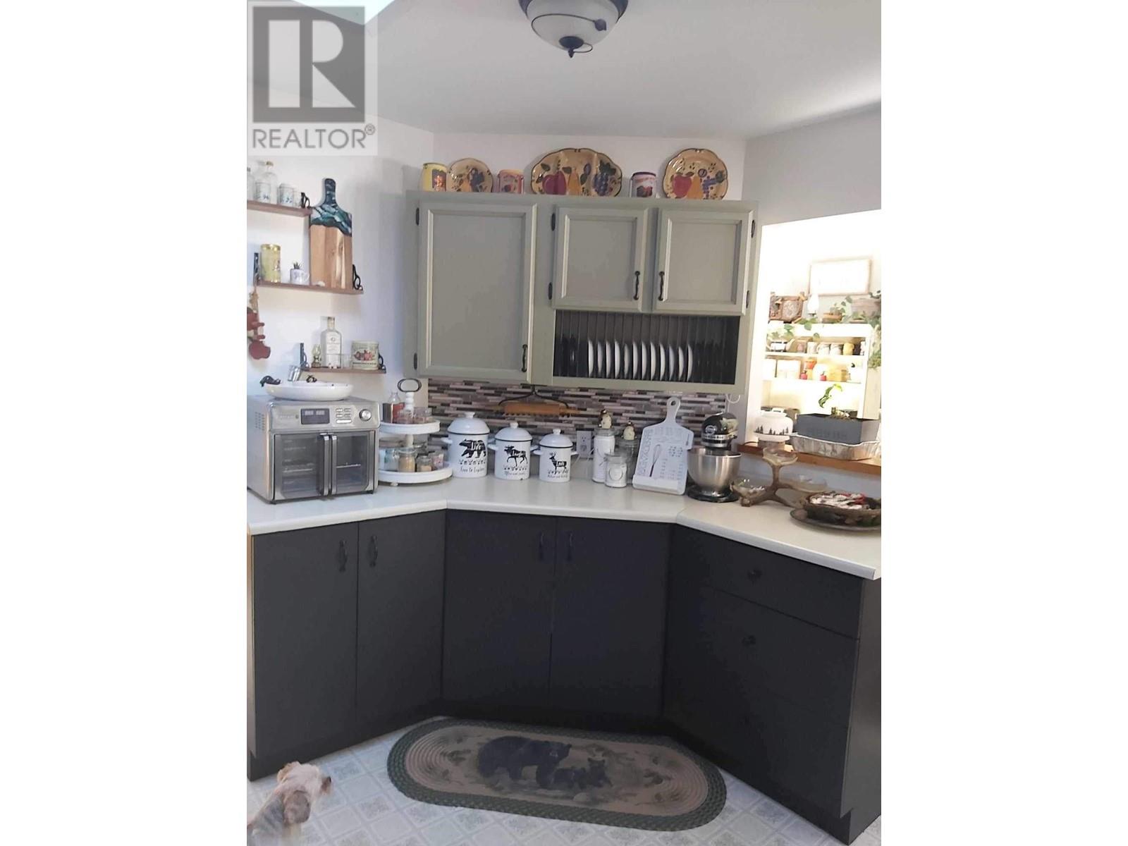 90 Morrison Street Property Photo 2