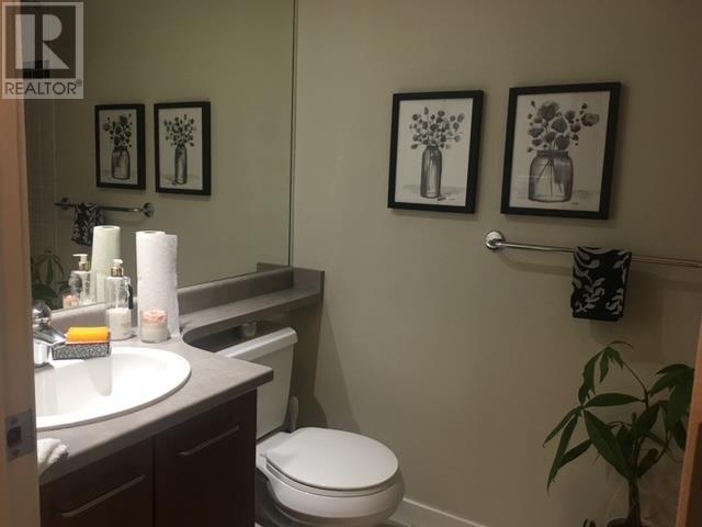116 8480 Granville Avenue Property Photo 11