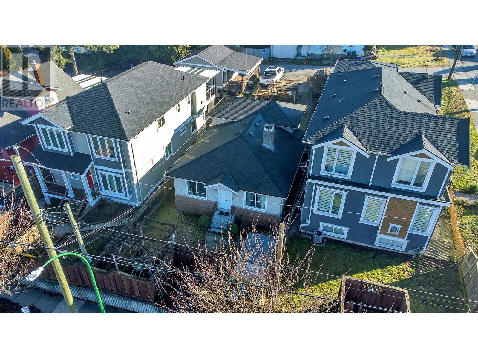 4870 Boundary Road Property Photo 10