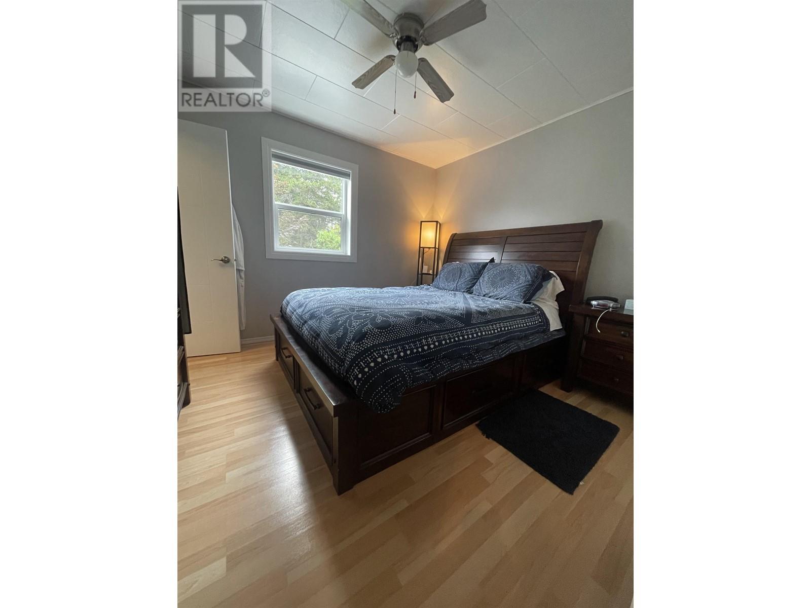 4935 Agar Avenue Property Photo 7