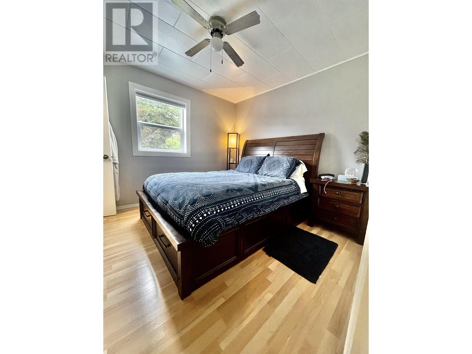 4935 Agar Avenue Property Photo 8