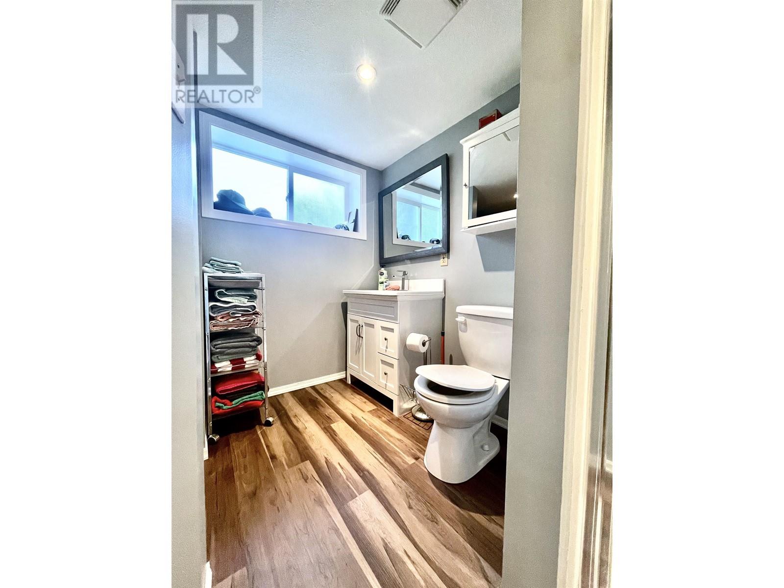 4935 Agar Avenue Property Photo 18