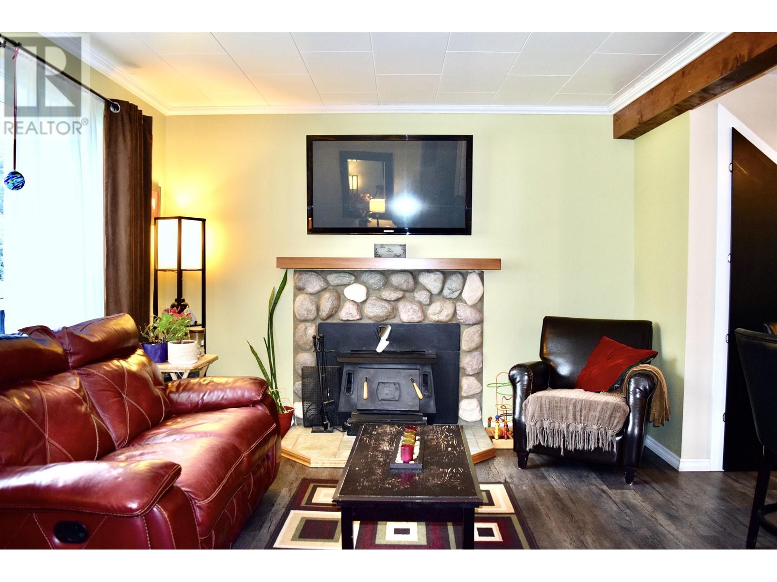 4935 Agar Avenue Property Photo 20