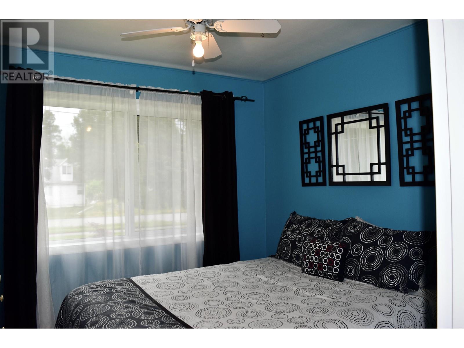 4935 Agar Avenue Property Photo 26