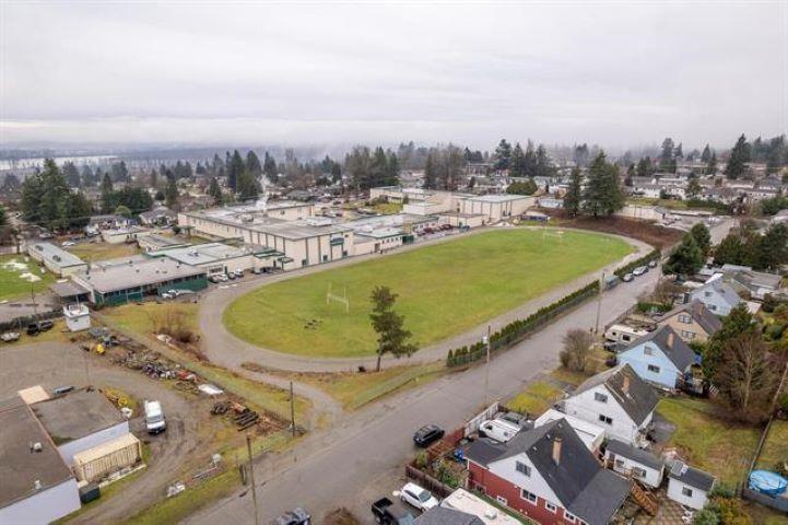 32964 10 Avenue Property Photo 15