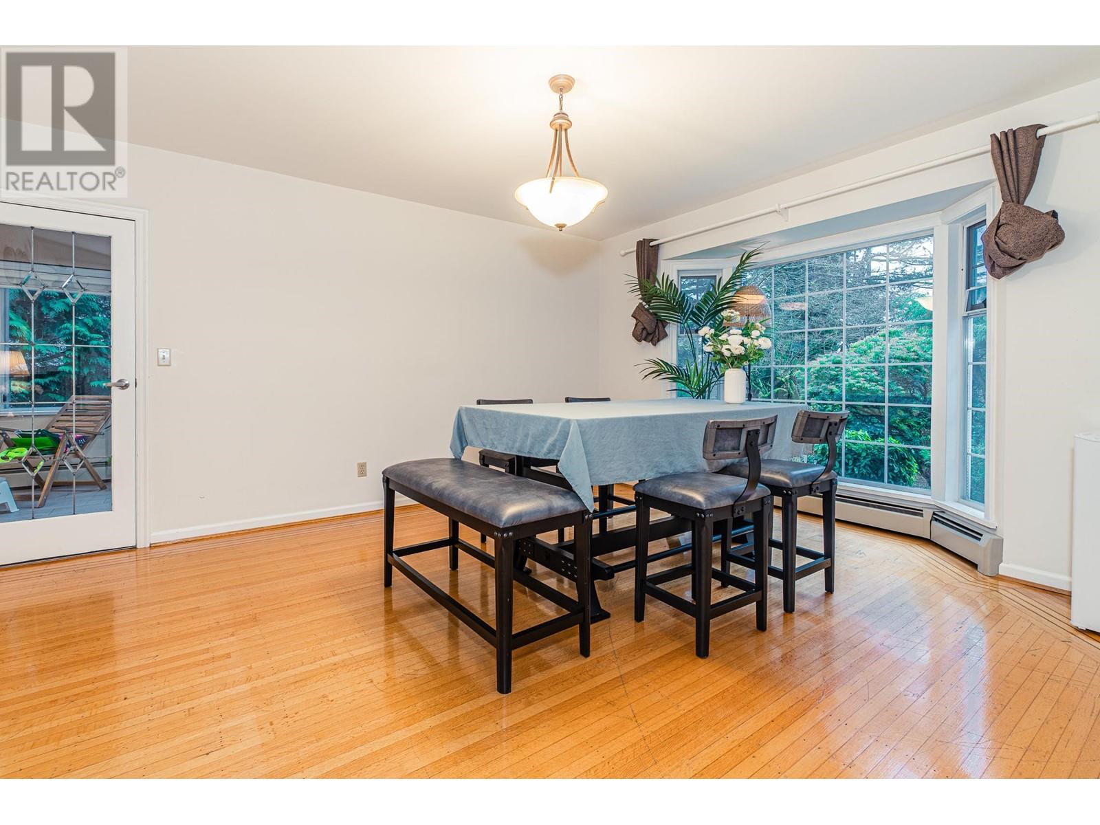 6812 Arbutus Street Property Photo 6