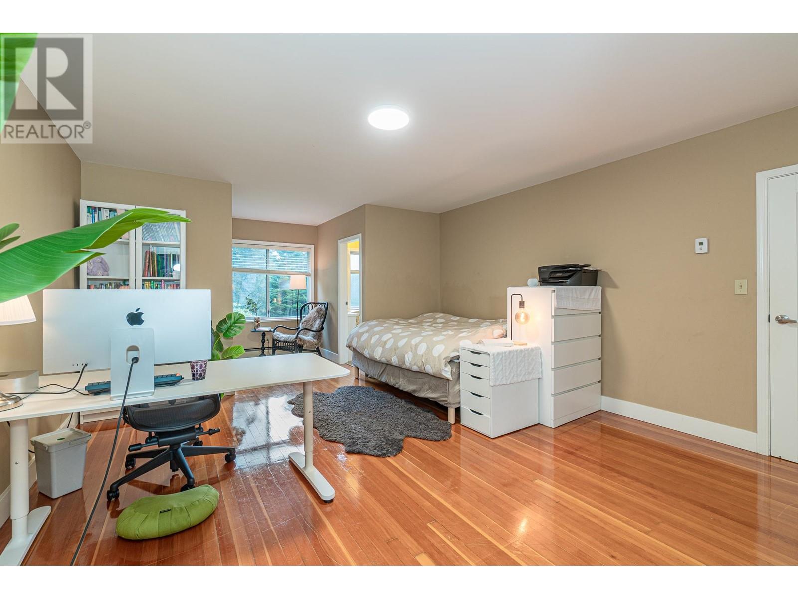 6812 Arbutus Street Property Photo 20