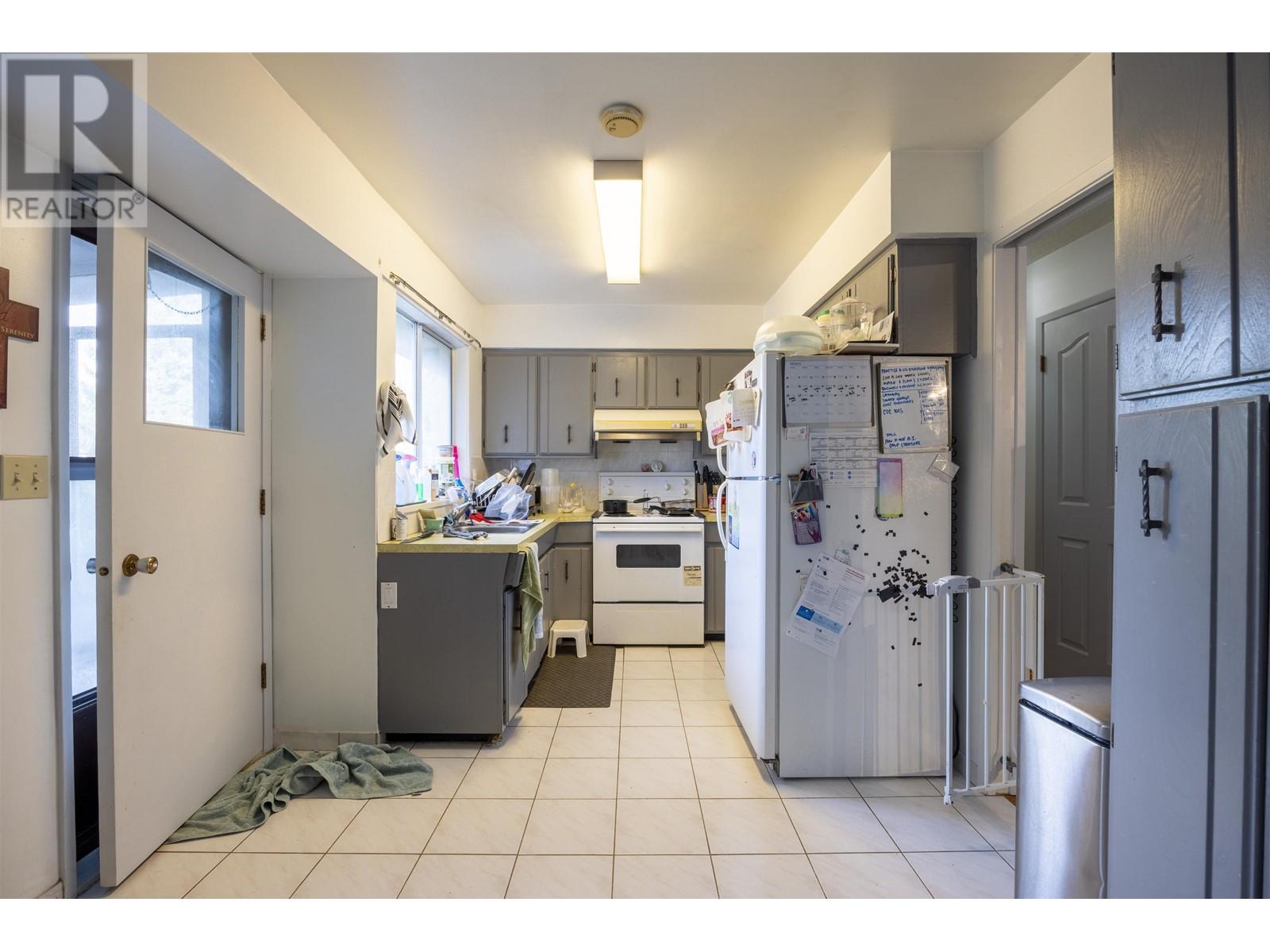 5555 Wallace Road Property Photo 3