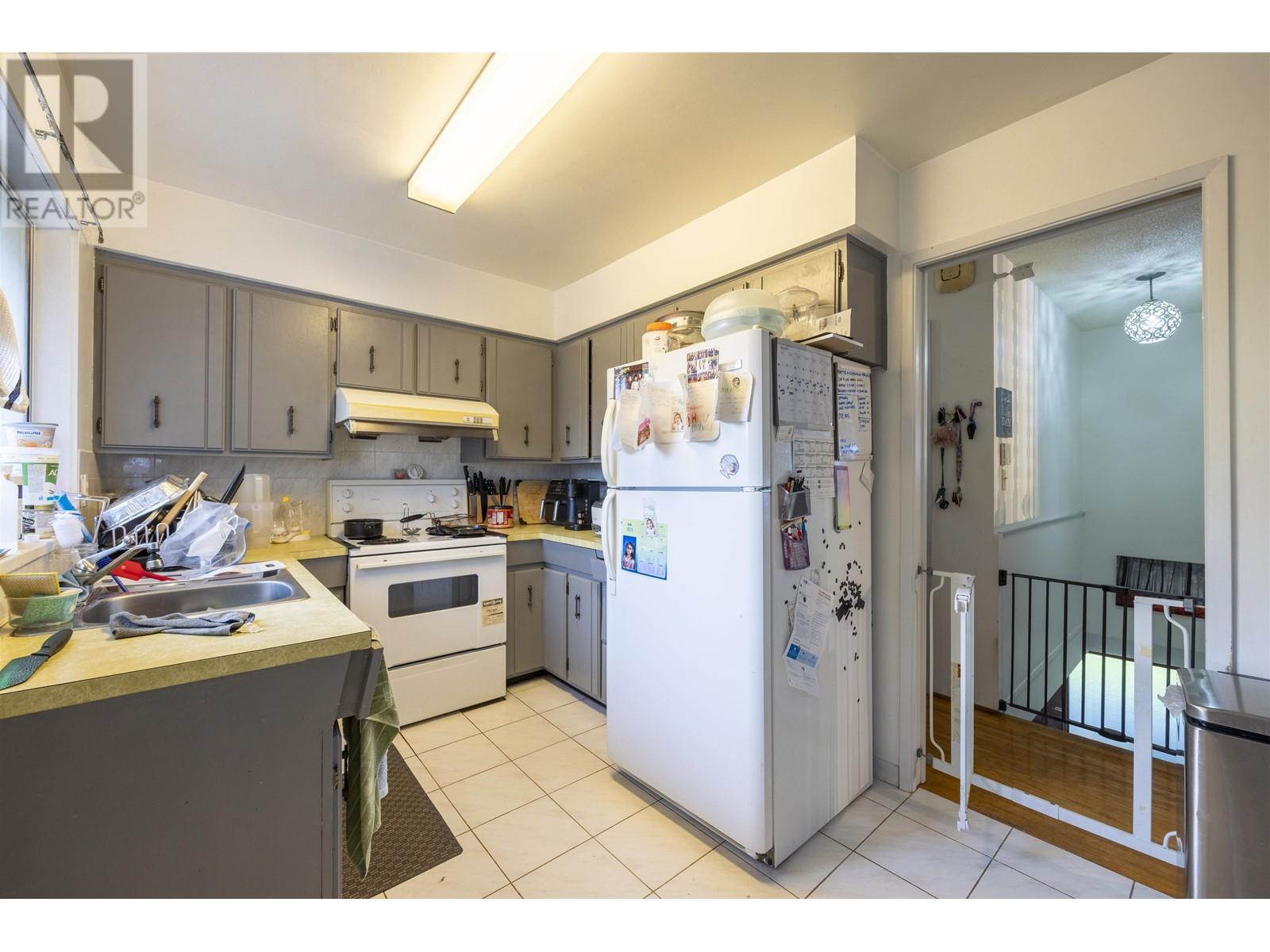 5555 Wallace Road Property Photo 4