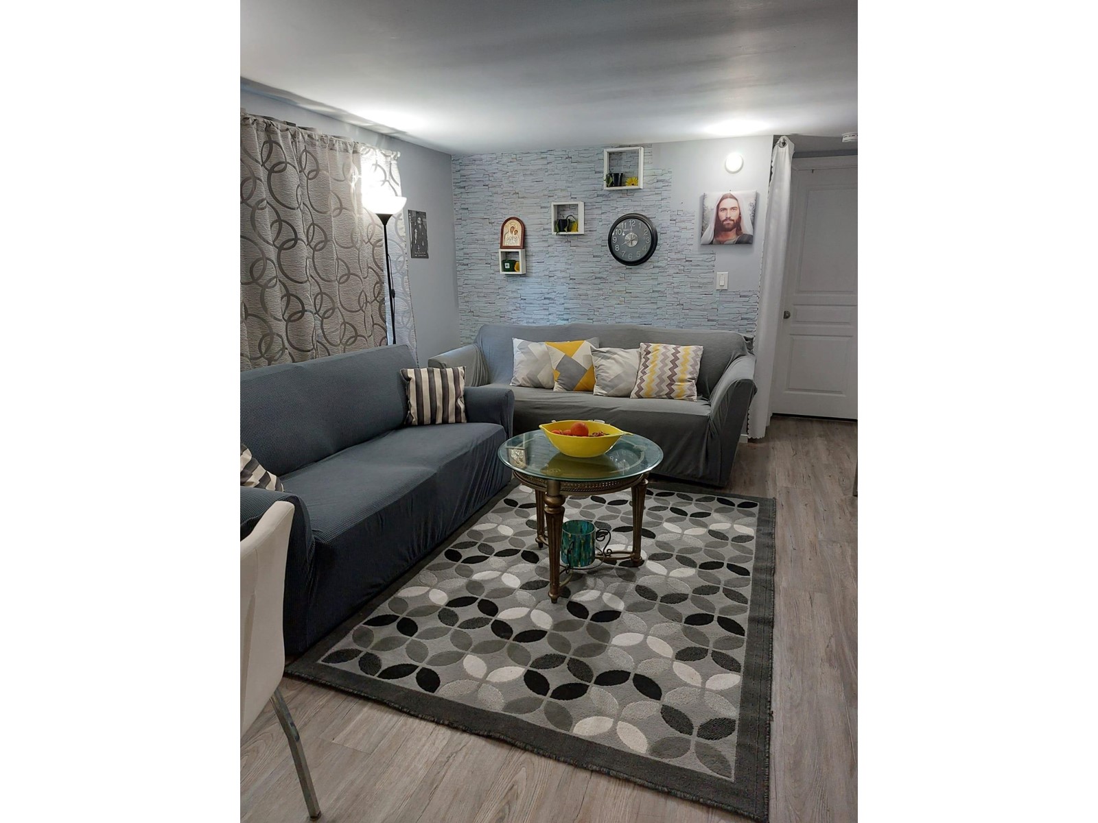 16 7790 King George Boulevard . Property Photo 4