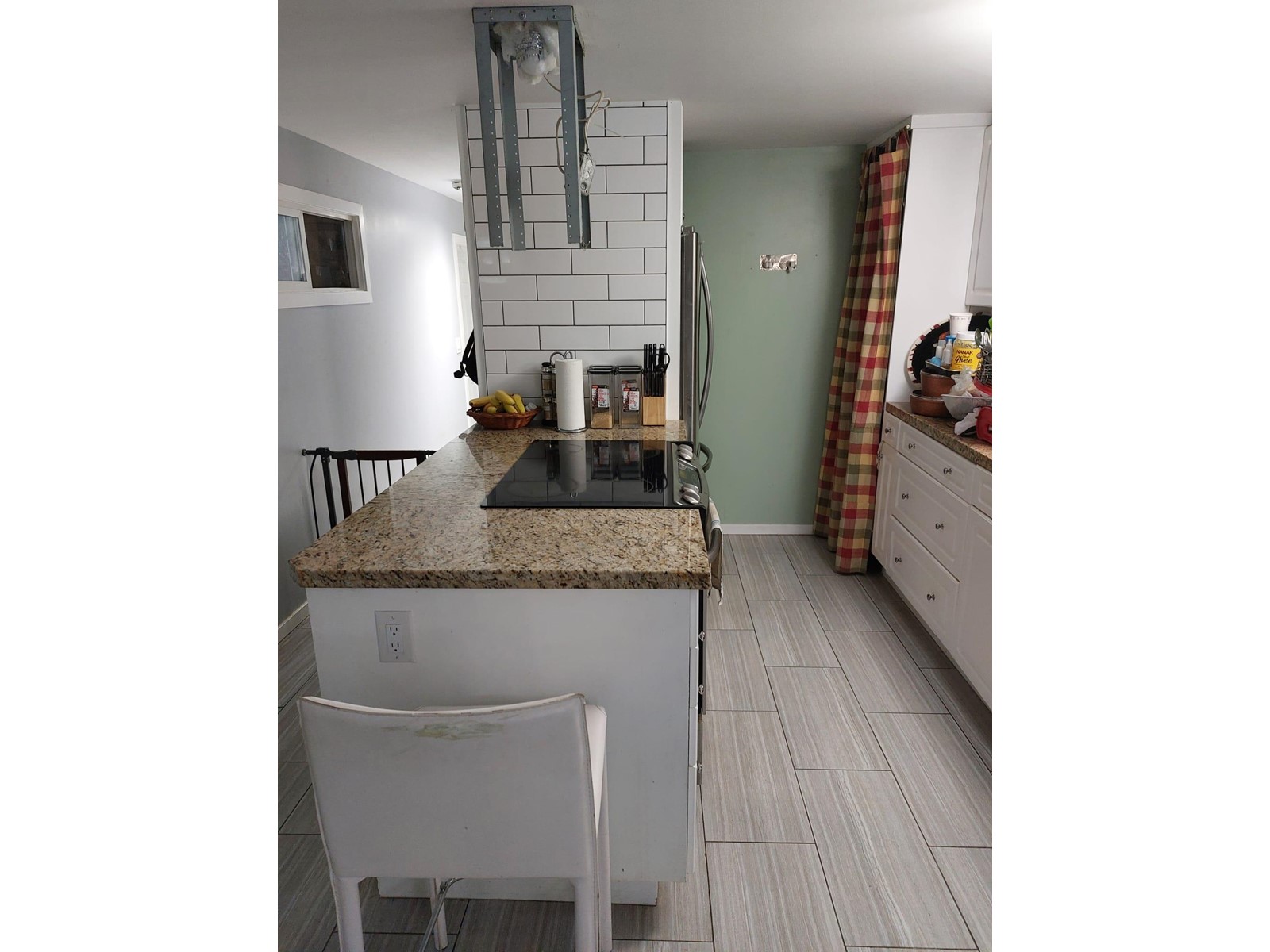 16 7790 King George Boulevard . Property Photo 5