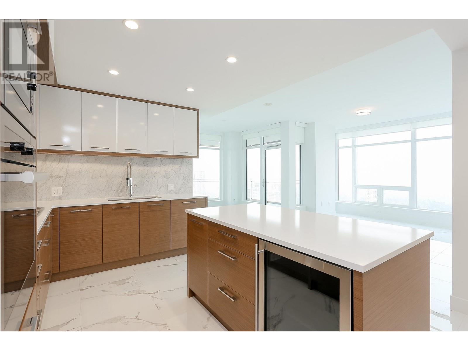 3102 4360 Beresford Street Property Photo 8