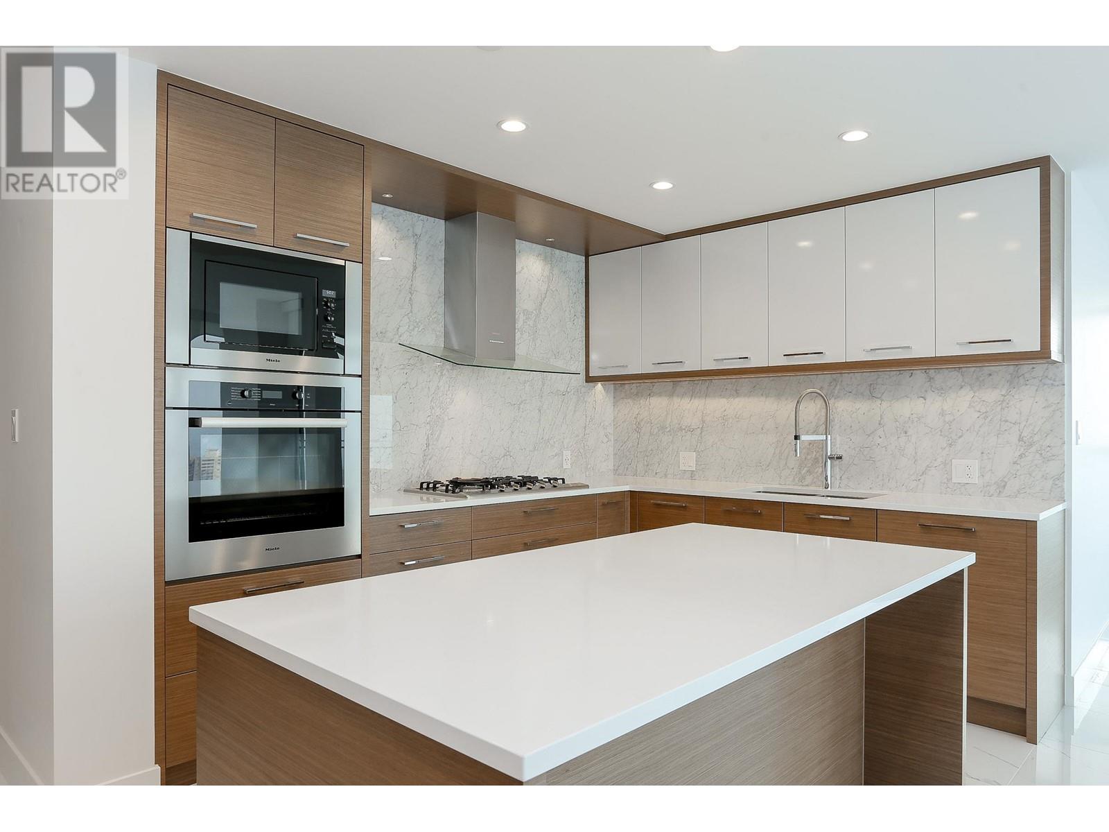 3102 4360 Beresford Street Property Photo 9