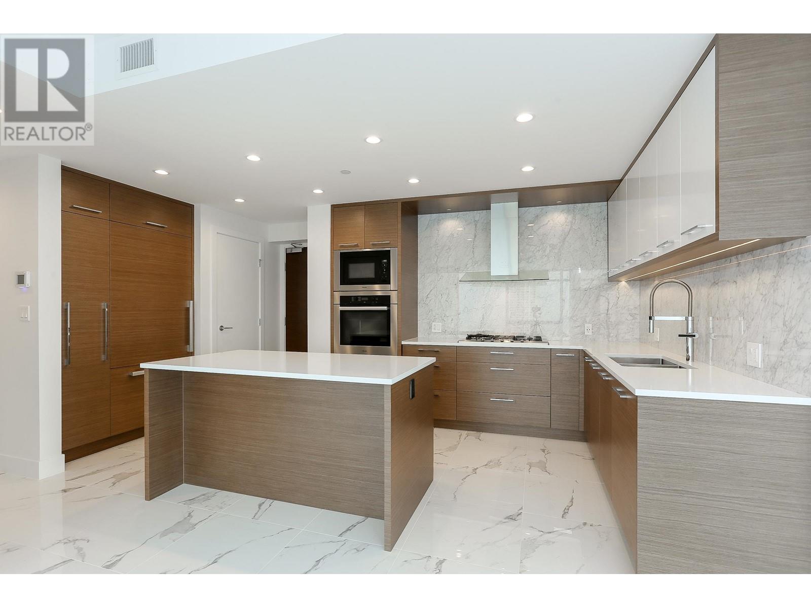 3102 4360 Beresford Street Property Photo 11