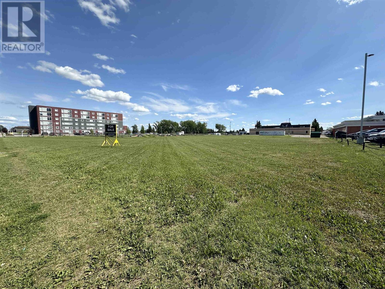 9504 100 Avenue Property Photo 6