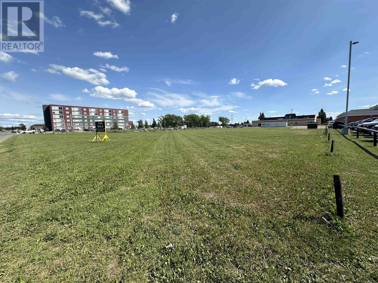 9504 100 Avenue Property Photo 8