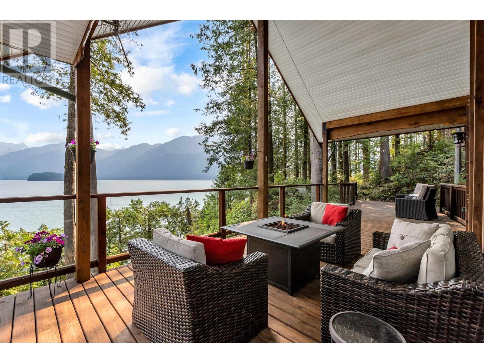 4 Christian Cove Property Photo 5
