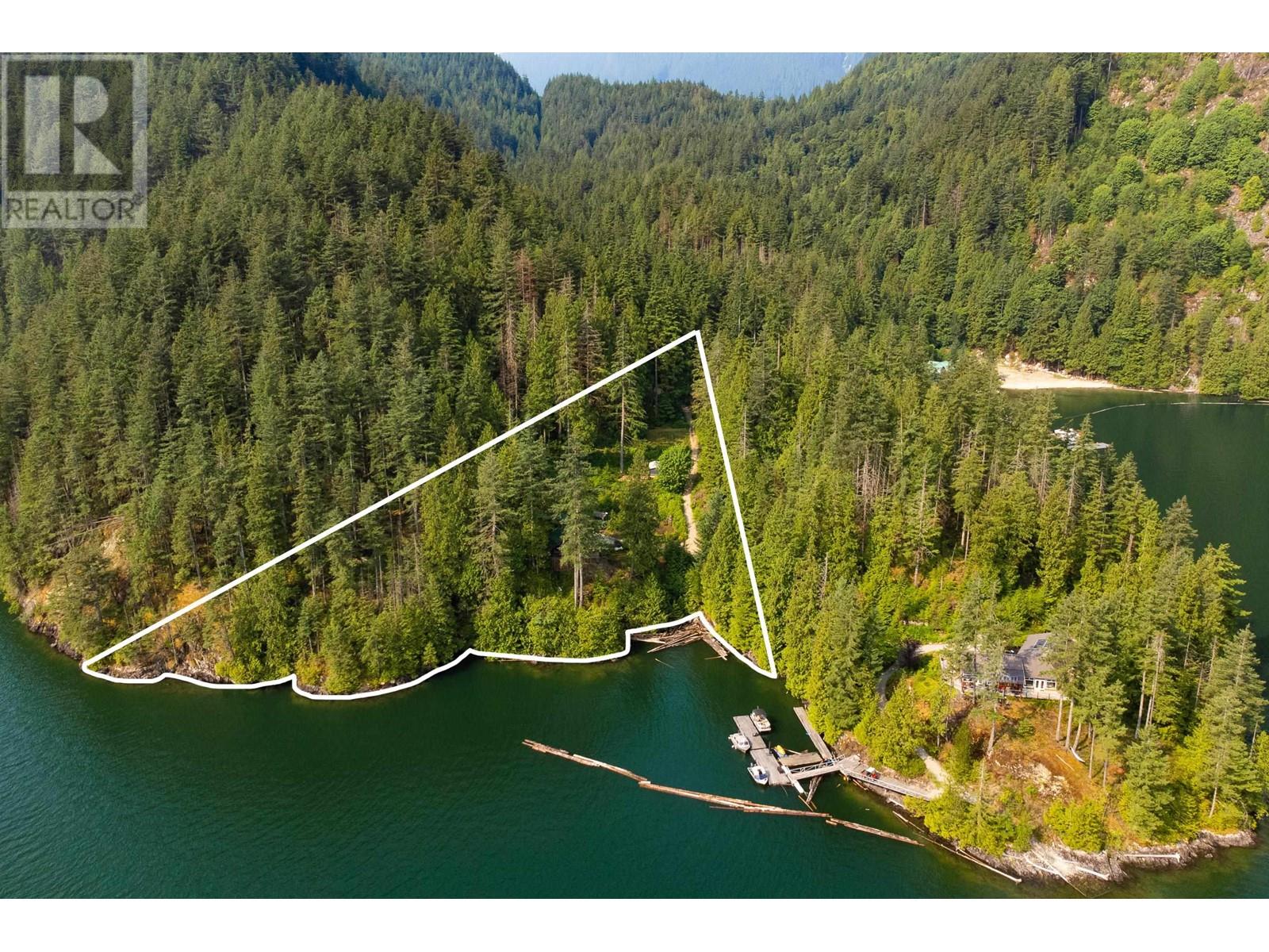 4 Christian Cove Property Photo 7