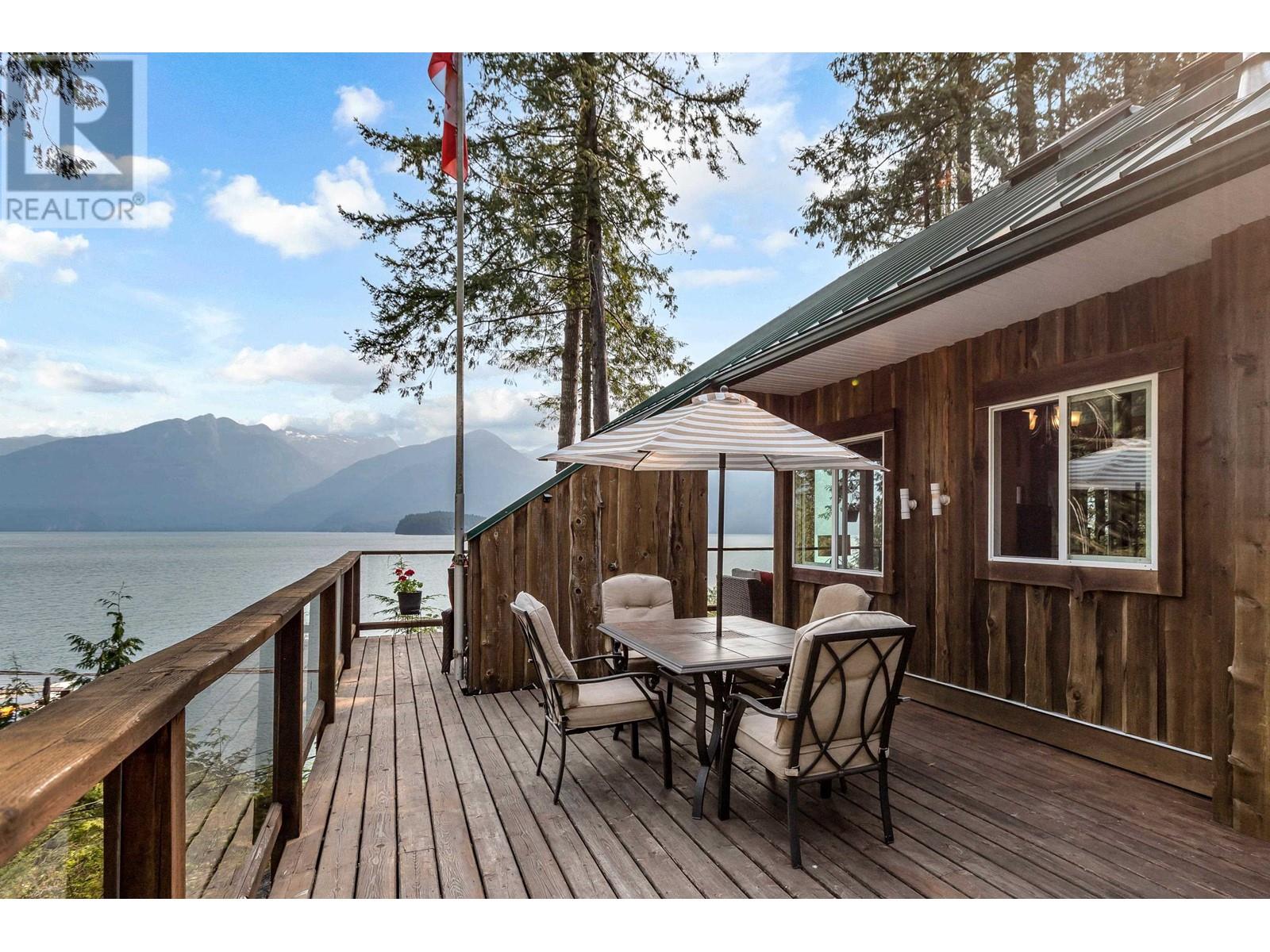 4 Christian Cove Property Photo 10